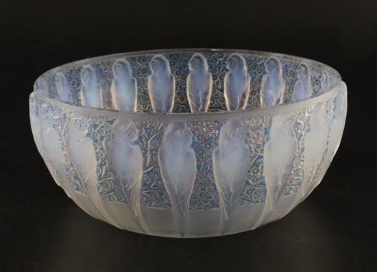 A Rene Lalique Perruches blue-stained opalescent glass bowl, c.1931, model 419, D. 24.5cm